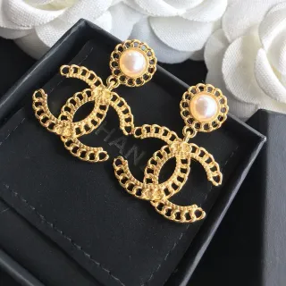 Chanel CC চেইন মণি ড্রॉপ ইয়ারিংস