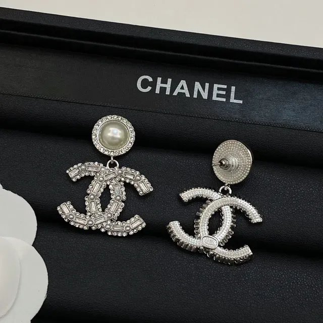 Chanel CC Logo Boucles d'Oreilles Perles et Cristal 3