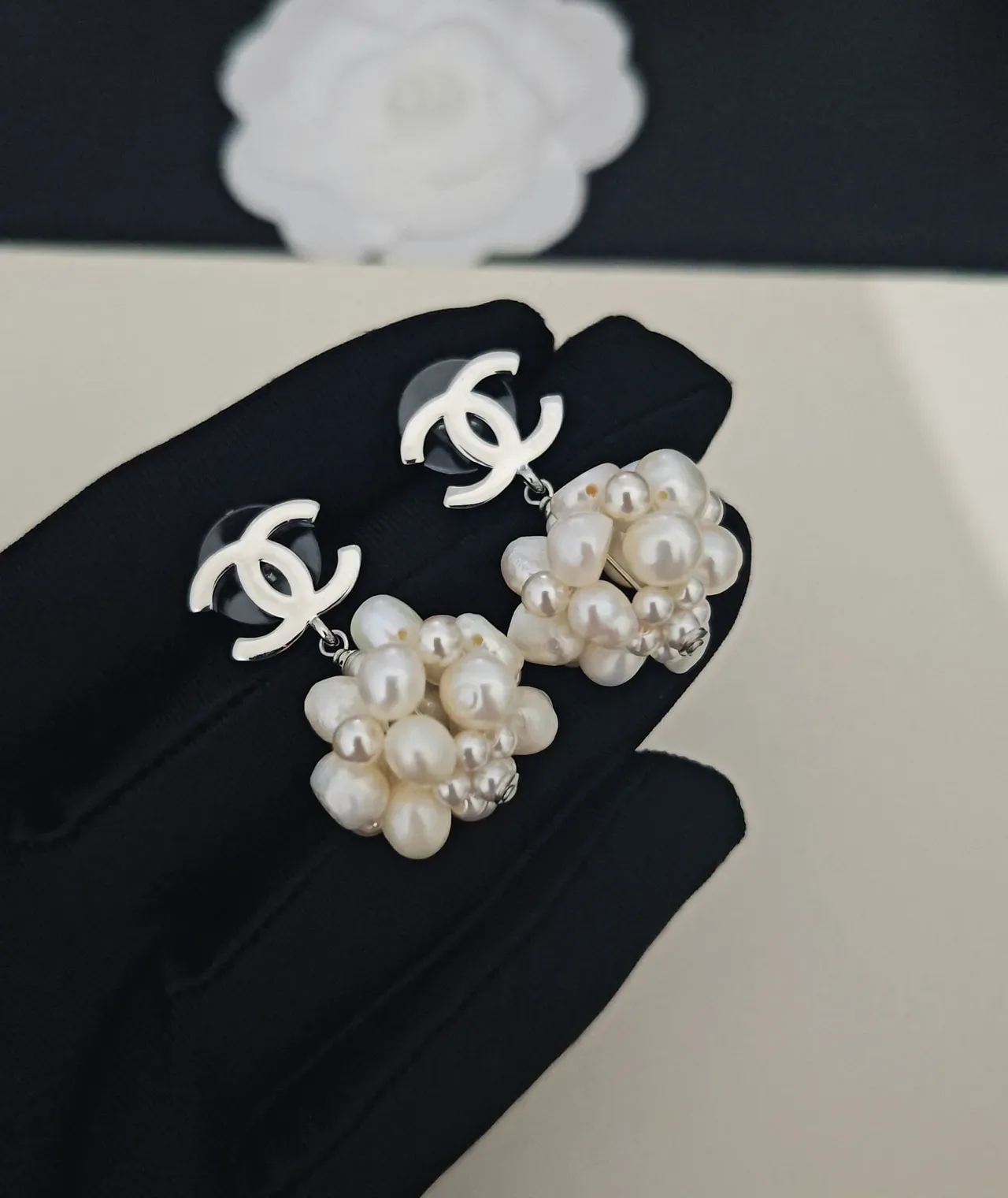 Chanel CC Logo Pearl Cluster Earrings 2