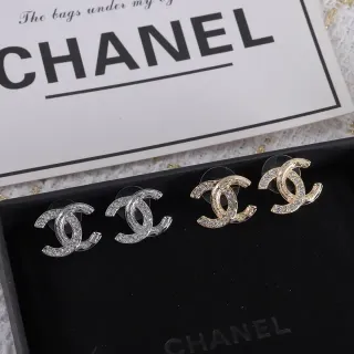 Chanel CC Logo Stud Prata Dourado Interlocking Crystal-Pavé Brincos