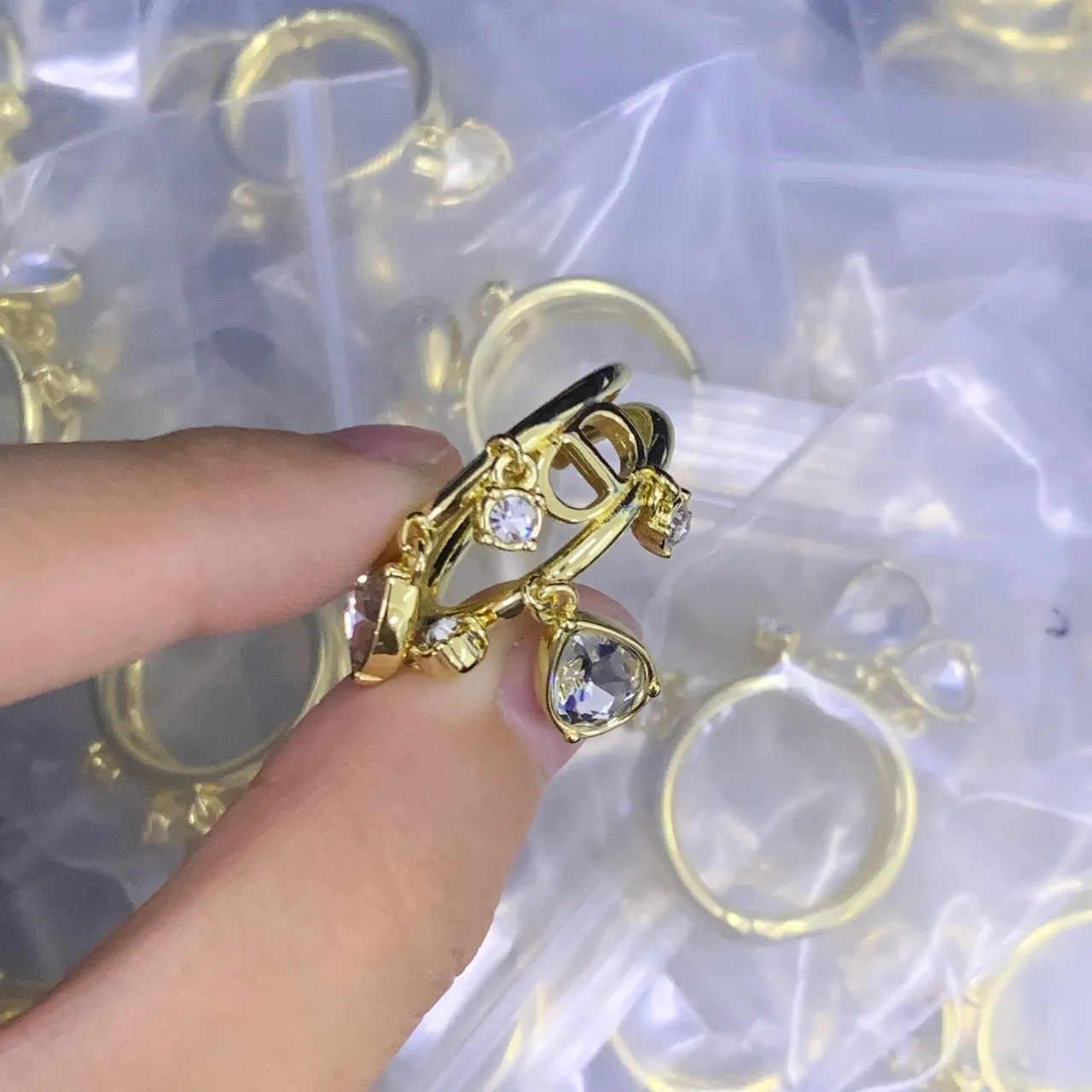 Chanel CC Bague Or Rose Métal Émaillé Logo Bague 21
