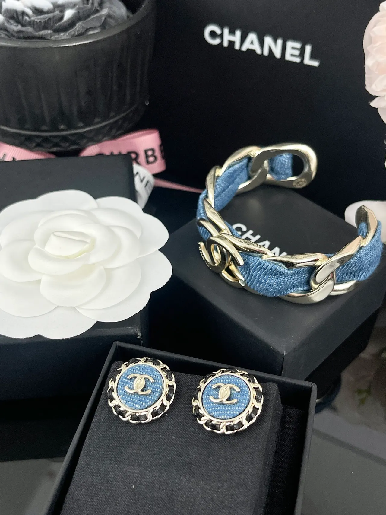 Chanel Boucles d'oreilles chaîne stud Bleu Noir Bordure Circulaire 5