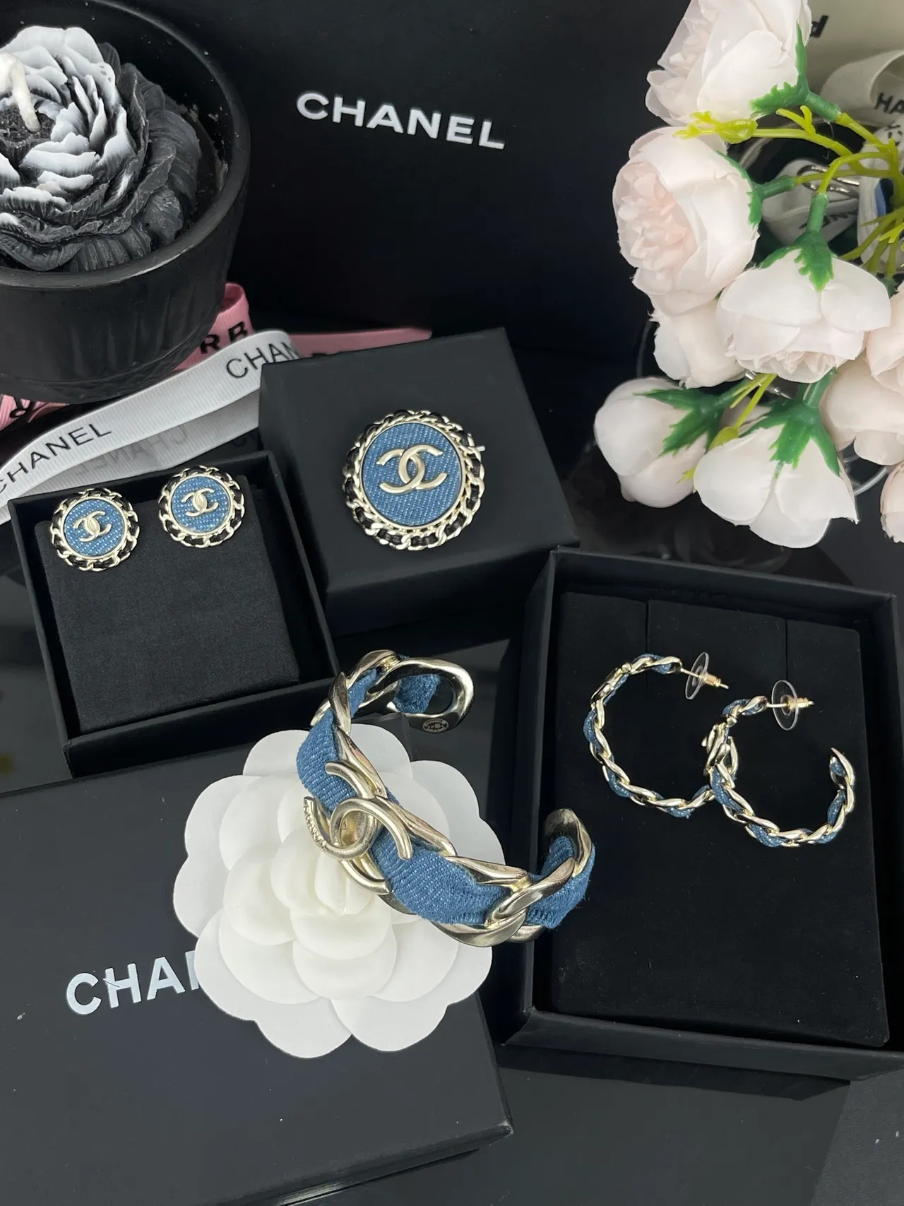 Chanel Boucles d'oreilles chaîne stud Bleu Noir Bordure Circulaire 9