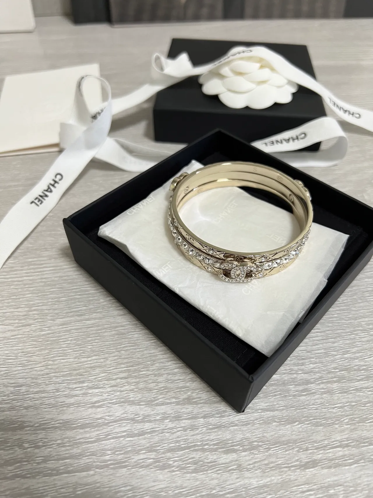 Chanel كلاسيك سوار ذهب فضة معدن كريستال-مكلف سوار 9