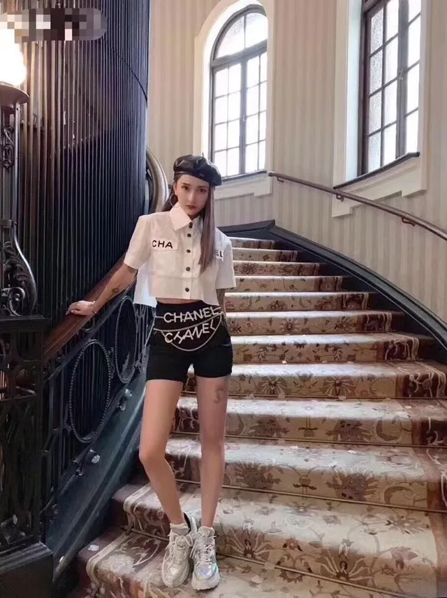 Chanel 水晶镶嵌 Logo 双链时尚腰带包 7