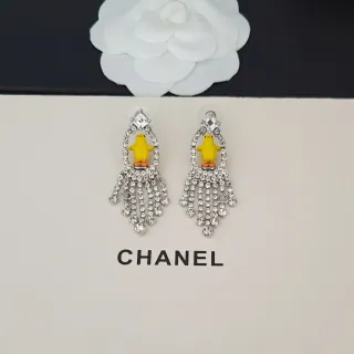 Chanel كريستال فرينج موتيف دجاجة أقراط