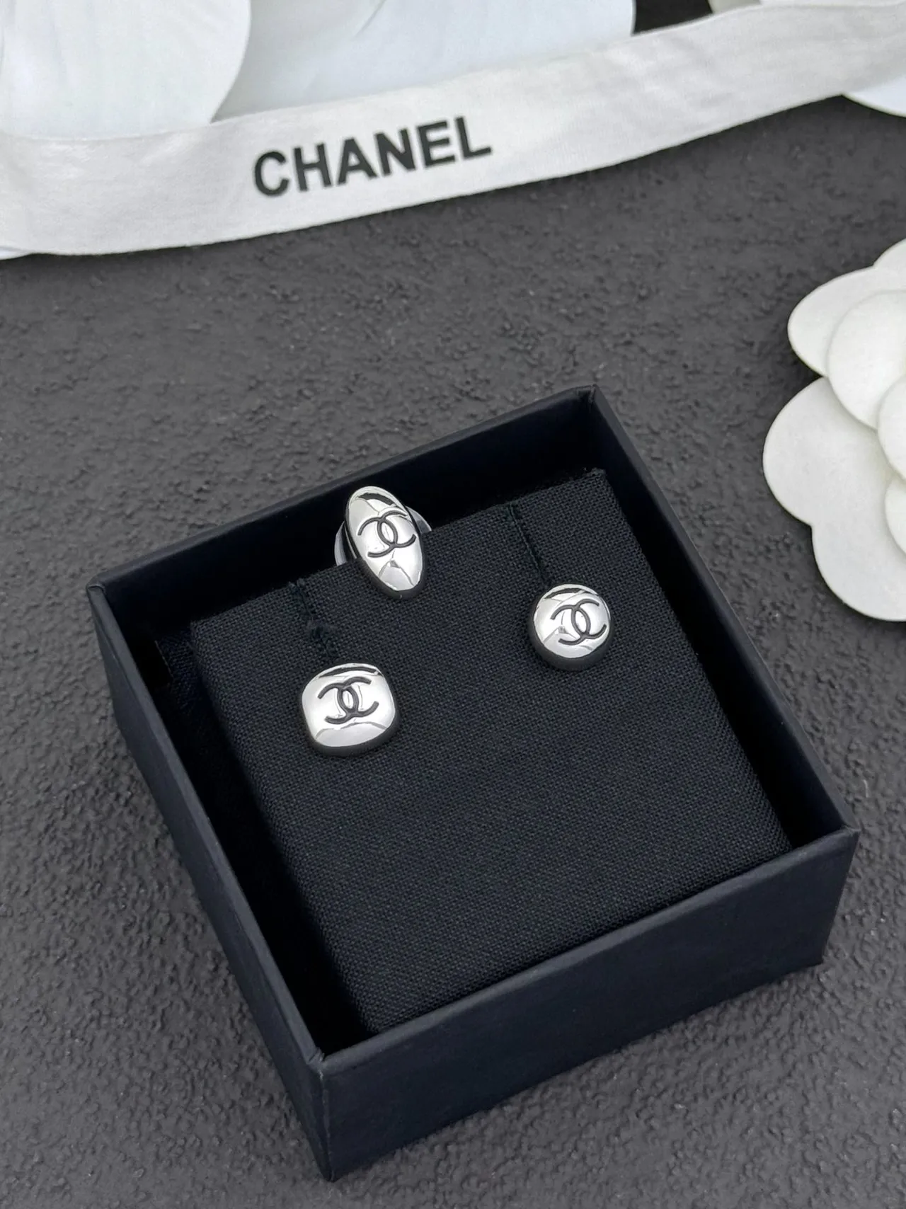 Chanel Interchangeable Logo Gold Black Metal Enamel Earrings 8