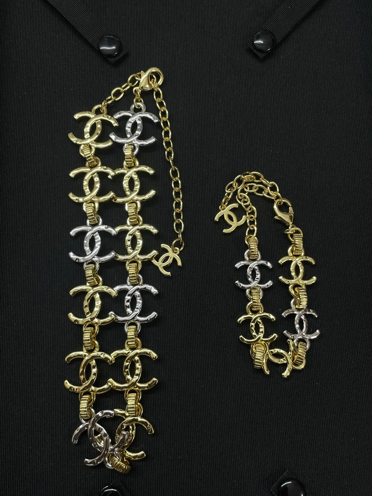 Chanel Interlocking CC Hammered Gold and Silver Necklace 4