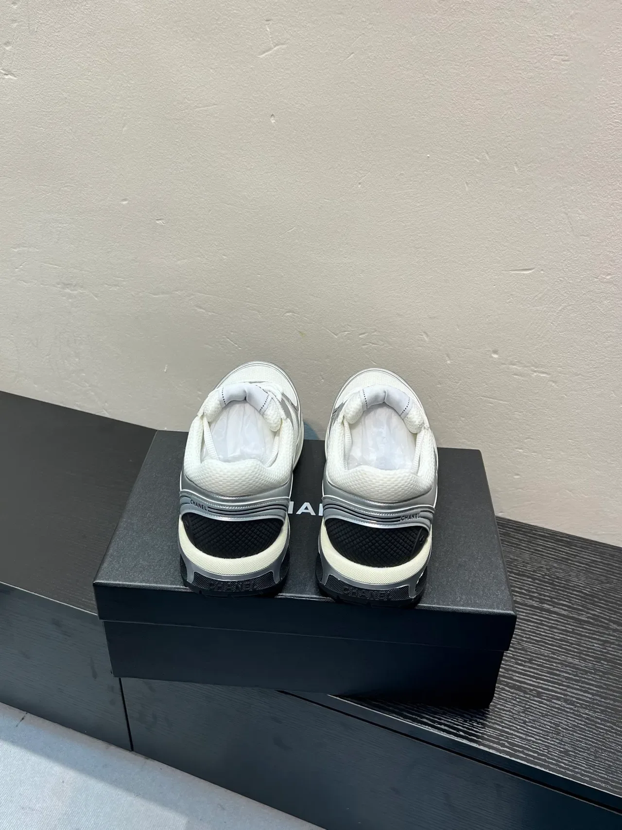 Chanel Lifestyle Sneaker White Silver Mesh And Metallic Overlays Interlocking CC Logo Lifestyle Sneakers 6
