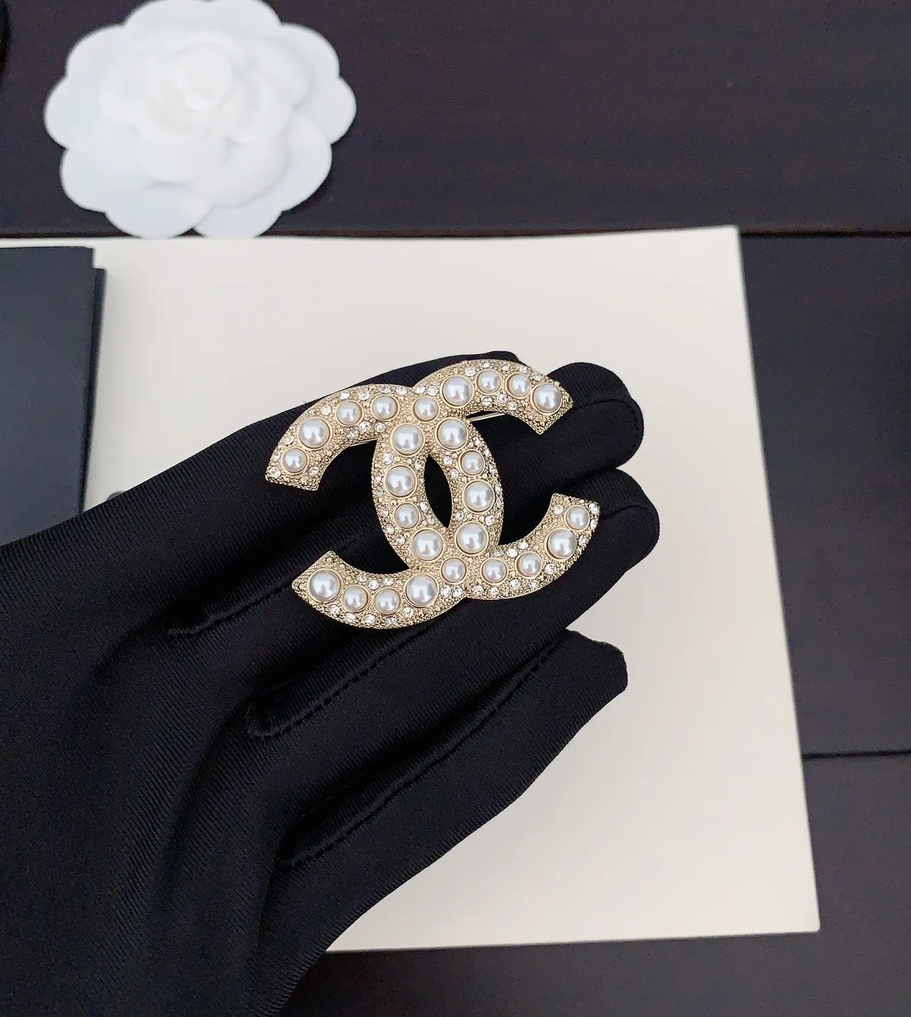 Chanel Pearl and Crystal CC Logo Brooch 5