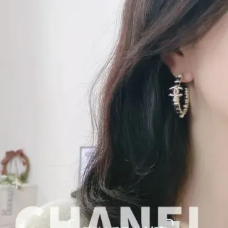 Chanel রূপালী কালো হুপ ইয়াররিং ইন্টারলকিং CC লোগো ইয়াররিং