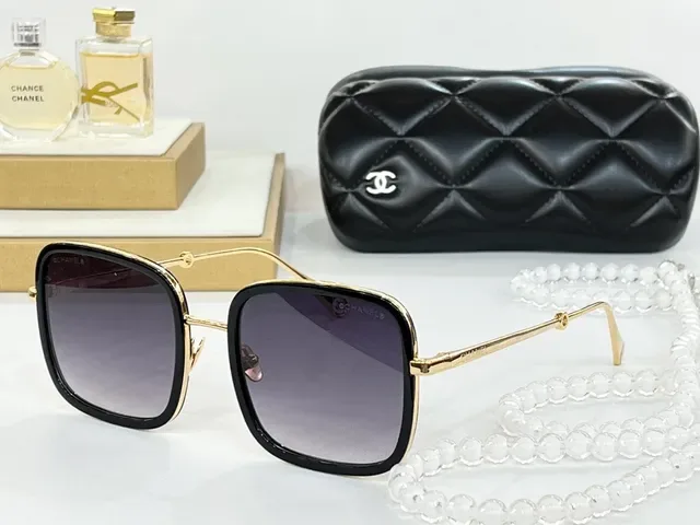 Chanel Square Acetate and Gold-Tone Gradient Sunglasses 9