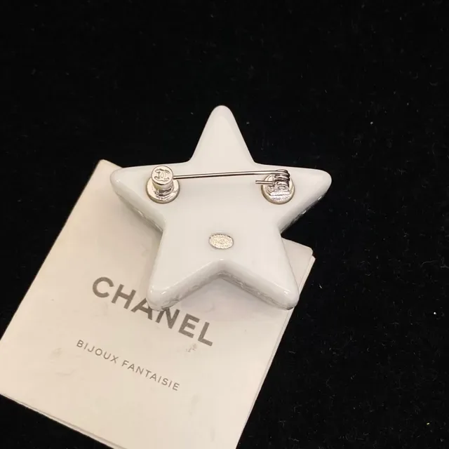 Chanel তারা CC ক্রিস্টাল ব্রোচ 3
