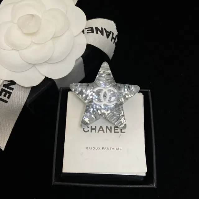 Chanel তারা CC ক্রিস্টাল ব্রোচ 5