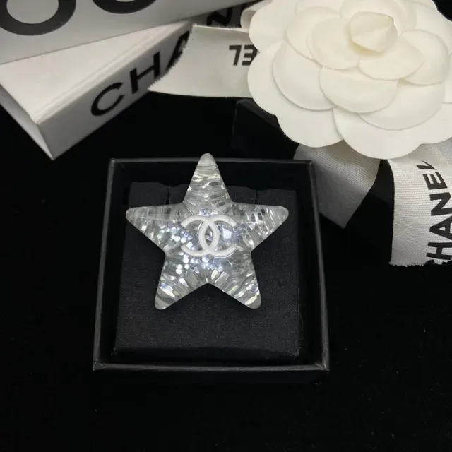 Chanel তারা CC ক্রিস্টাল ব্রোচ 6