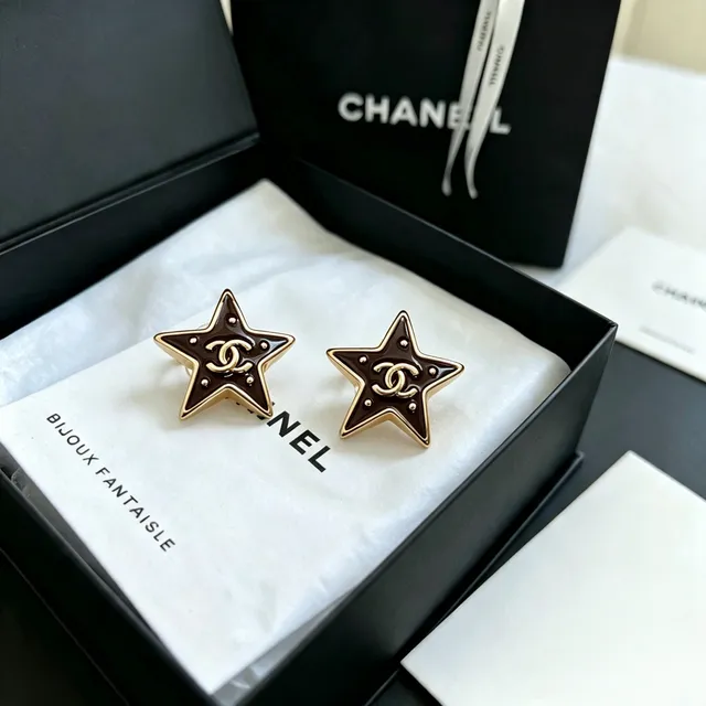Chanel Star Enamel and Gold-Tone CC Logo Stud Earrings 6