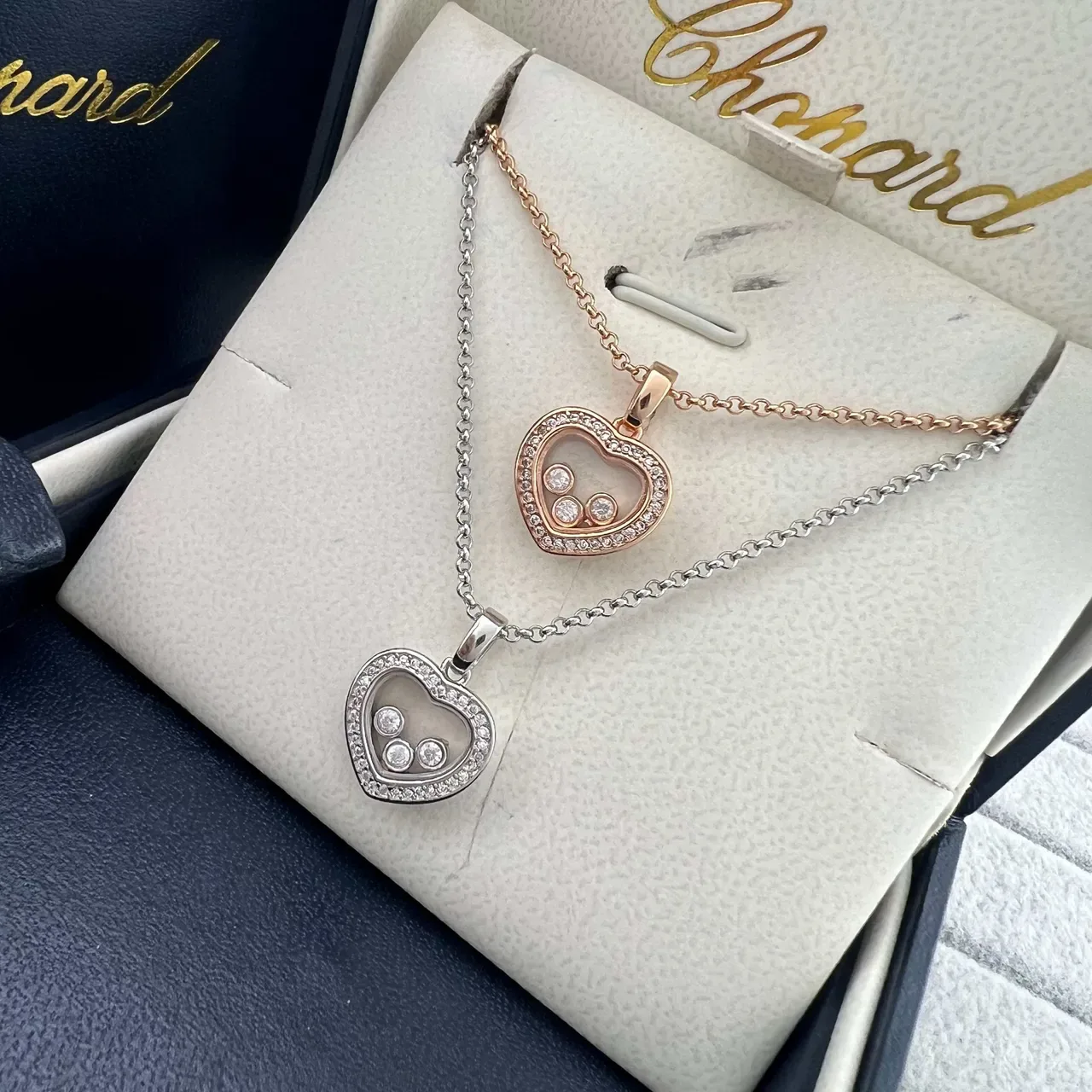 Chopard Happy Hearts Collares con Charm Flotante en Forma de Corazón con Diamantes Pavé 6