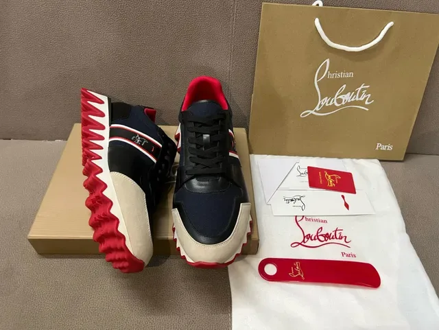 Christian Louboutin Wave Runner azul-marinho preto vermelho branco tênis lifestyle 8