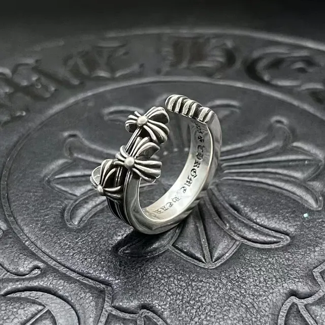 Chrome Hearts Fleur de Croix Motif Triple Argent Oxydé Bague 6