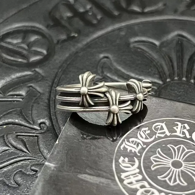 Chrome Hearts Fleur de Croix Motif Triple Argent Oxydé Bague 8