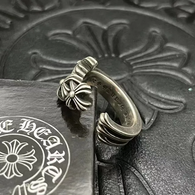Chrome Hearts Fleur de Croix Motif Triple Argent Oxydé Bague 9