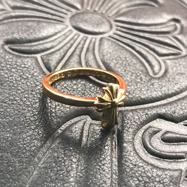 Chrome Hearts 十字戒指 金戒指 3