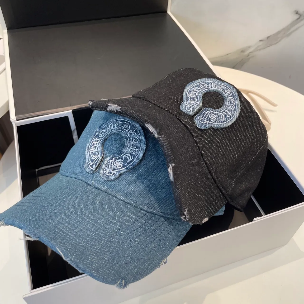 Chrome Hearts Logo Brodé Denim Usé Casquette de Baseball 3