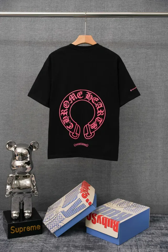 Camiseta Chrome Hearts con bolsillo blanca y roja cuello redondo 2