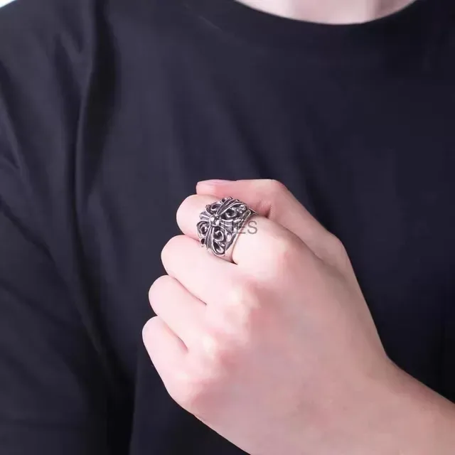 Chrome Hearts Scroll Motif चांदी की अंगूठी 2