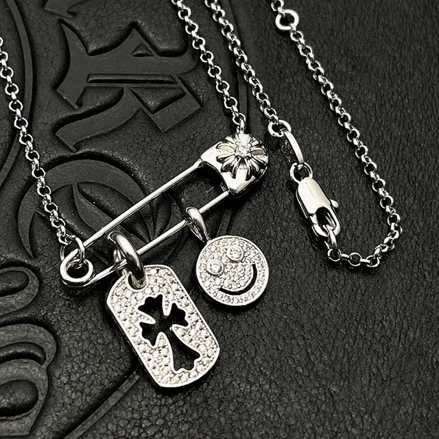 Chrome Hearts चाँदी पारदर्शी पावे क्रिस्टल सेफ्टी-पिन क्लास्प माला 7