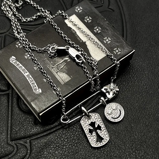 Chrome Hearts चाँदी पारदर्शी पावे क्रिस्टल सेफ्टी-पिन क्लास्प माला 8