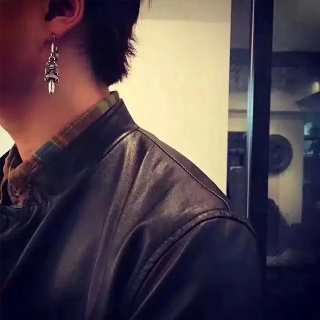Chrome Hearts Boucles d'oreilles à créoles avec pendentif d'épée 3