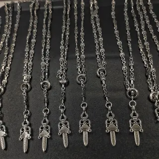 Chrome Hearts चांदी तलवार पेंडेंट नेकलेस गॉथिक उकेरी हुई ब्रांडिंग
