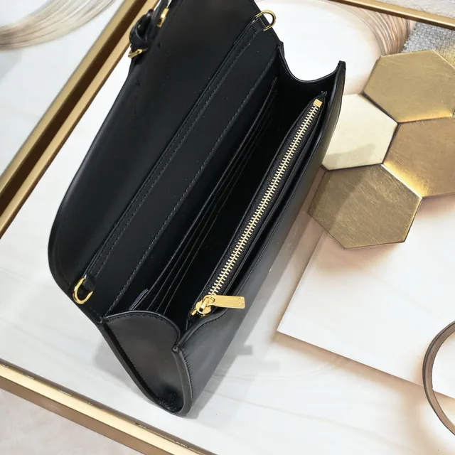 Dior 30 Montaigne Mini حقيبة سلسلة بيضاء مهيكلة 10