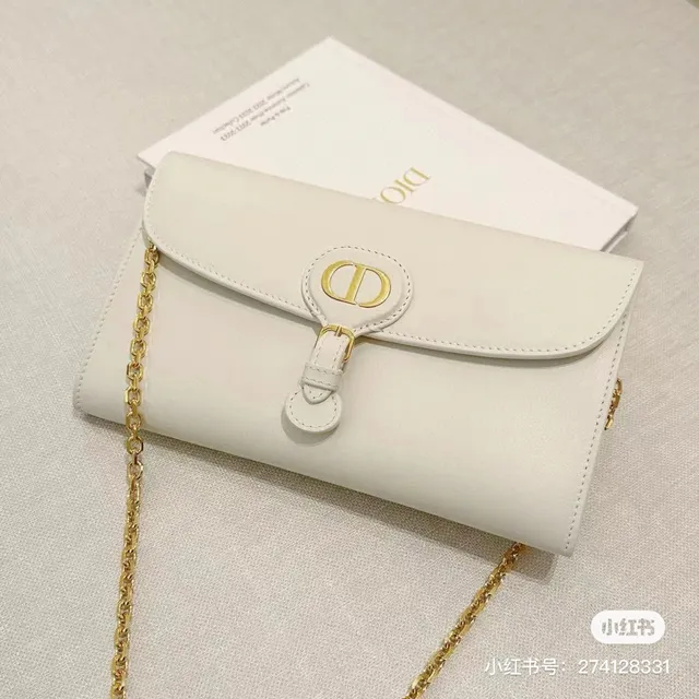 Dior 30 Montaigne Mini حقيبة سلسلة بيضاء مهيكلة 21