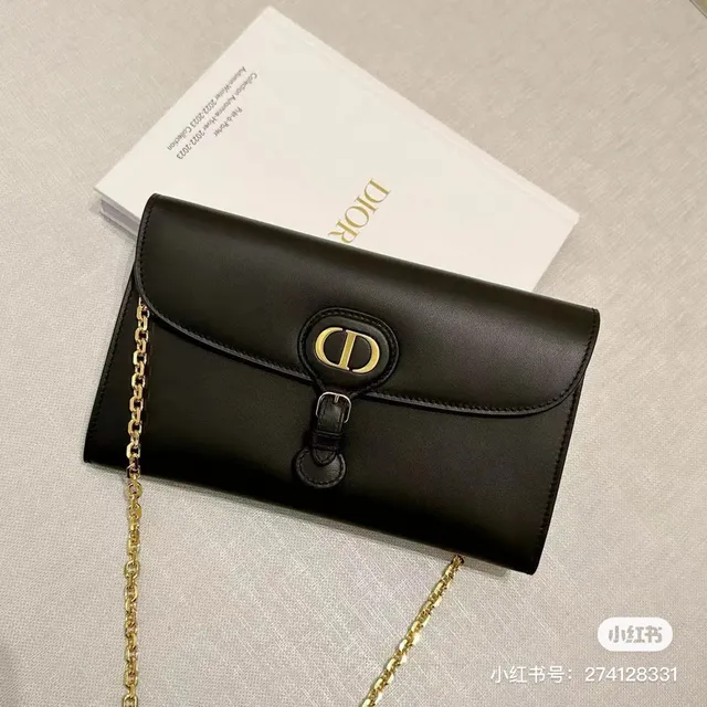 Dior 30 Montaigne Mini حقيبة سلسلة بيضاء مهيكلة 22