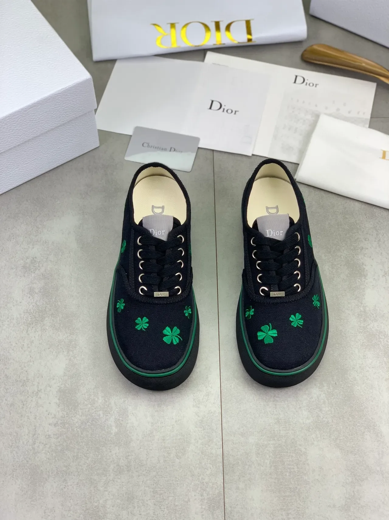 Dior B23 Zapatillas Lifestyle Negro y Verde Lona Superior Bordadas Cuatro Hojas de Trébol 5