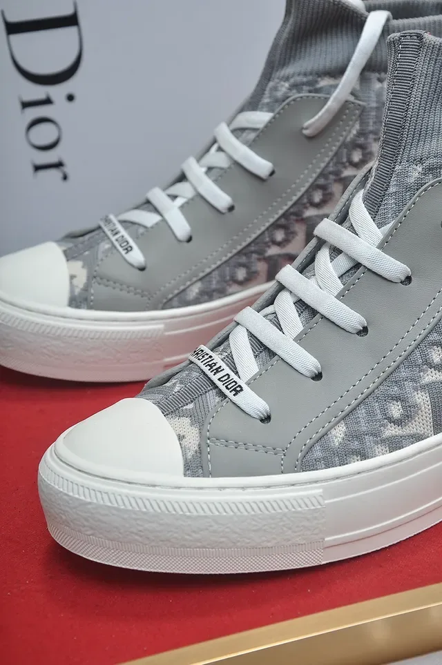 Dior B23 Gray Oblique Monogram High-Top Lifestyle Sneakers 2