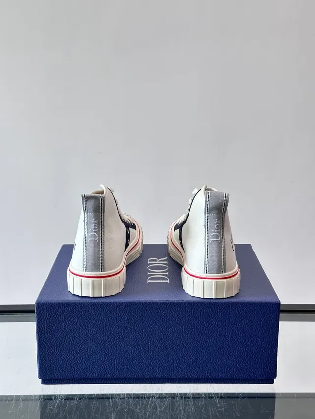 Dior B23 High Top White Navy Red Lifestyle Sneakers 3