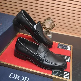 Dior काला चमड़े का पेनी लोअफर