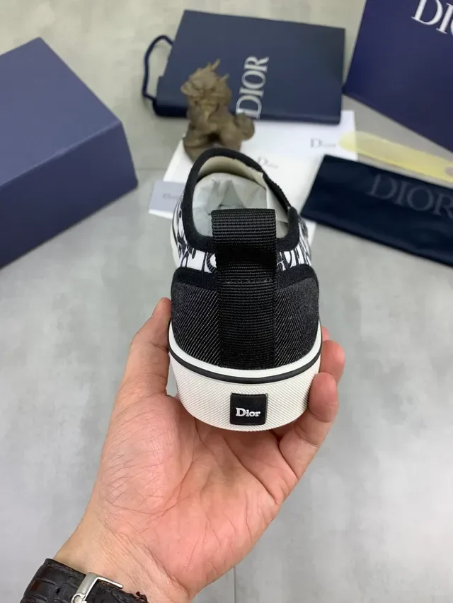 Dior Zapatillas Lifestyle Negro y Blanco Impresión Oblique Monogram Print Construcción Slip-On 3