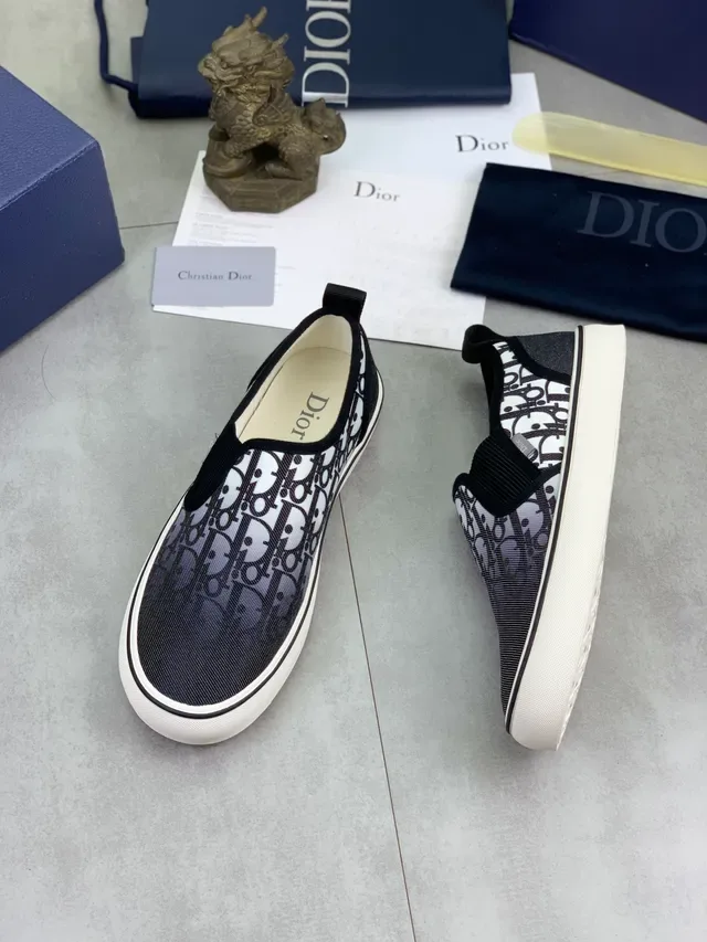 Dior Zapatillas Lifestyle Negro y Blanco Impresión Oblique Monogram Print Construcción Slip-On 5