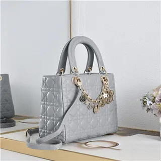 Dior Bordeaux Or Matelassé Cannage Cuir Charme Chaîne Embellissement Sac Tote 15