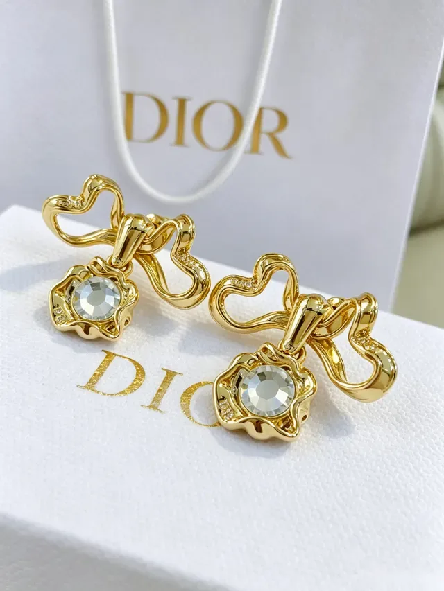 Dior Gold-Tone Bow Motif Crystal Earrings 8