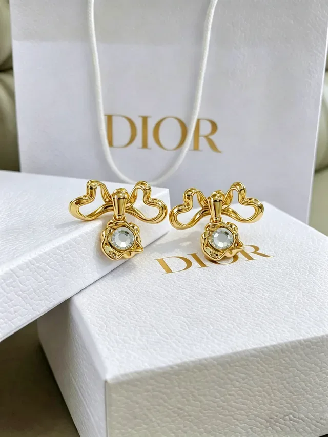 Dior Gold-Tone Bow Motif Crystal Earrings 11