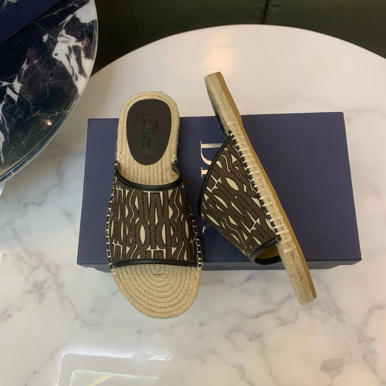 Dior মনোগ্রামড ক্যানভাস এসপাদ্রিল স্লিপার্স 4
