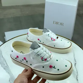 Dior 白色粉色绣花花卉帆布鞋面生活方式运动鞋