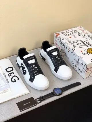 Dolce & Gabbana D&G Graffiti Logo White and Black Lifestyle Sneakers 2
