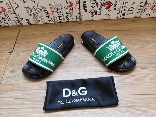 Dolce & Gabbana Portofino نعال أسود أخضر قاعدة مطاطية واسعة حزام مع علامة تجارية 3
