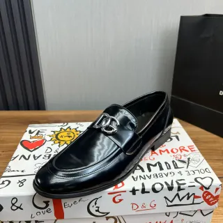 Dolce & Gabbana DG Buckle 黑色漆皮乐福鞋